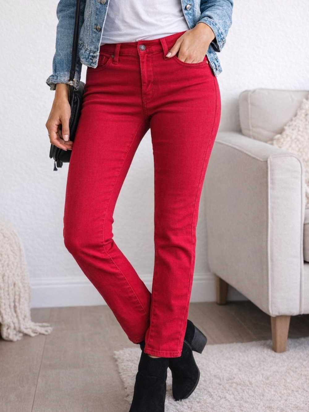 Rock & Republic Red Straight Leg Jeans Size 12 Stretch Mid Rise Statement Denim